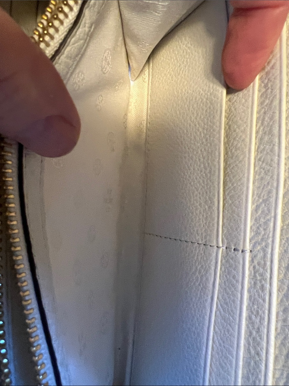 Tory Burch White PebbledShoulder Tote with With wallet Bombe T. Rare - Picture 9 of 10